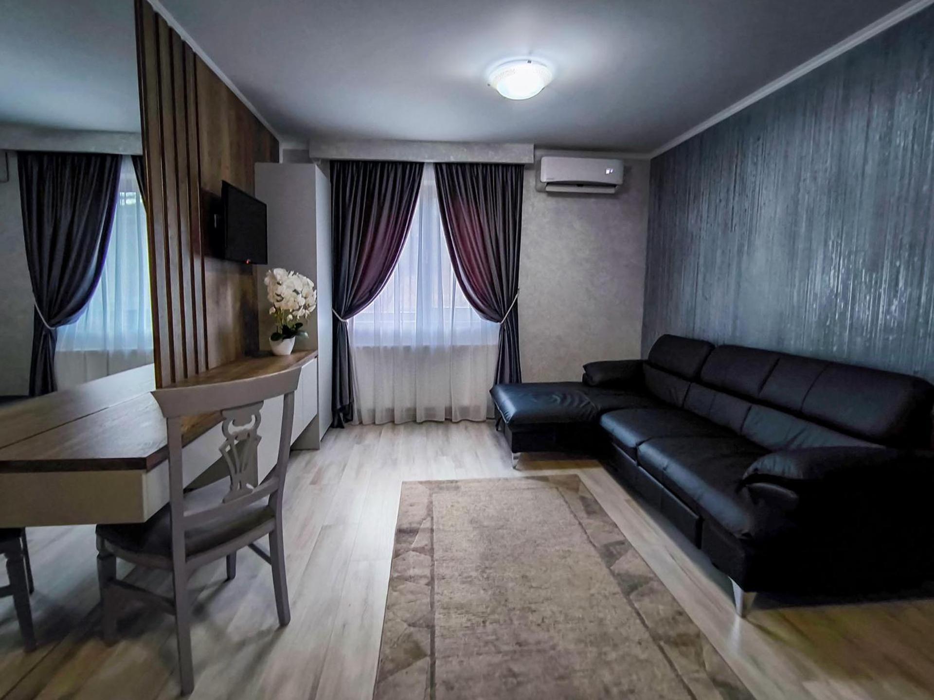 Hotel Dorobanti Iasi Exterior photo
