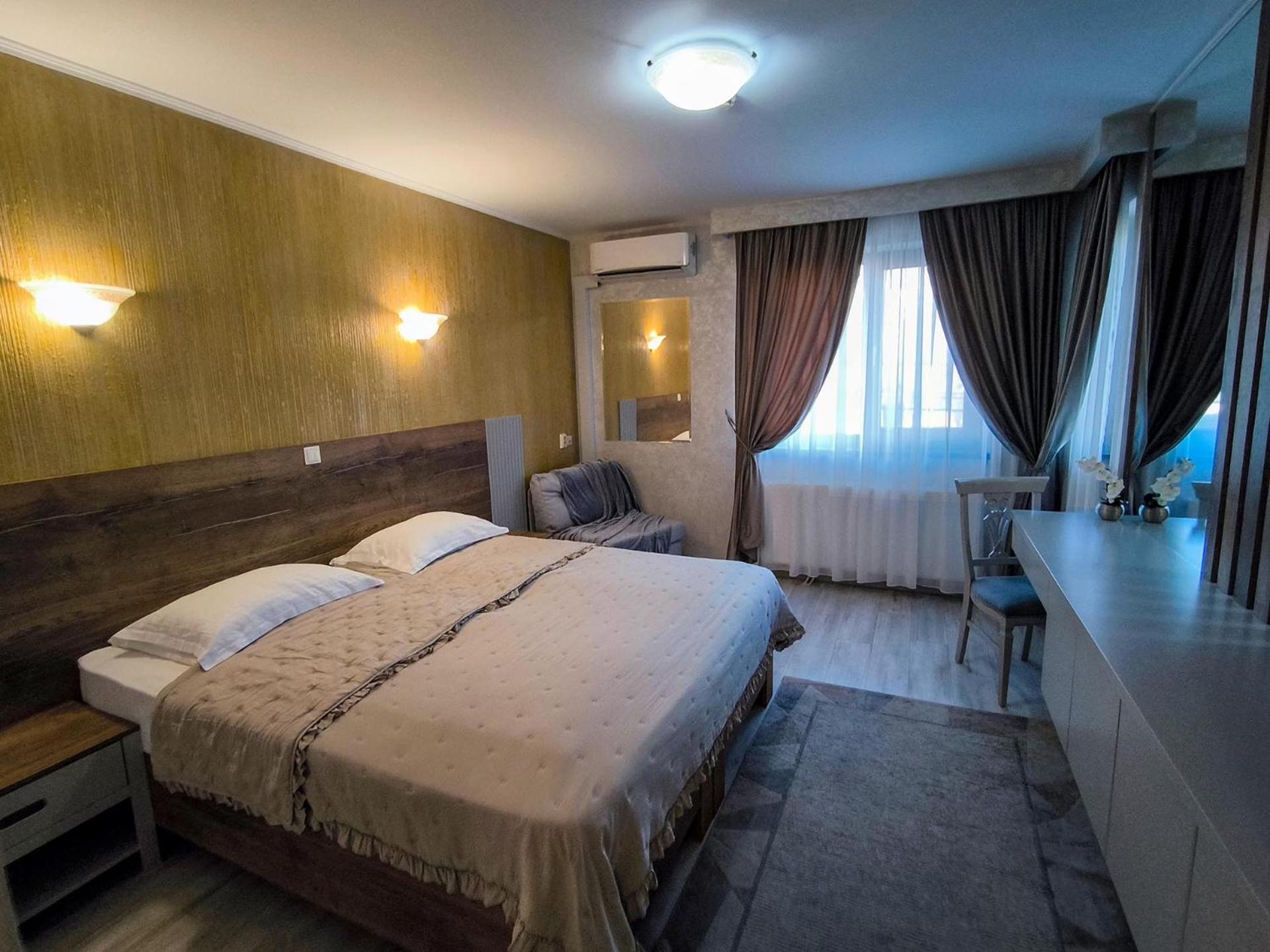 Hotel Dorobanti Iasi Exterior photo